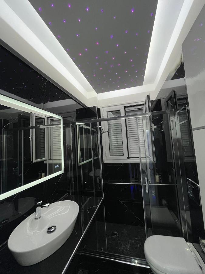 Rafina'S Luxury Apartment ภายนอก รูปภาพ